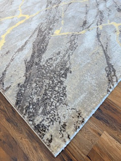 Contemporary Abstract Gray Rug with Gold Accents - 6'6"x9'6"
