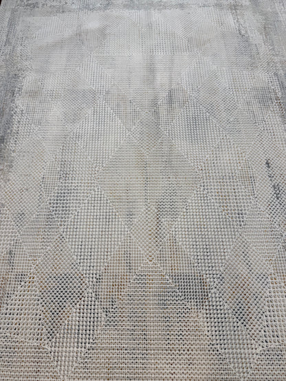 Modern Ivory Rug with Beige & Gray Accents
