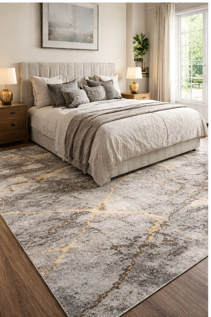 Contemporary Abstract Gray Rug with Gold Accents - 6'6"x9'6"